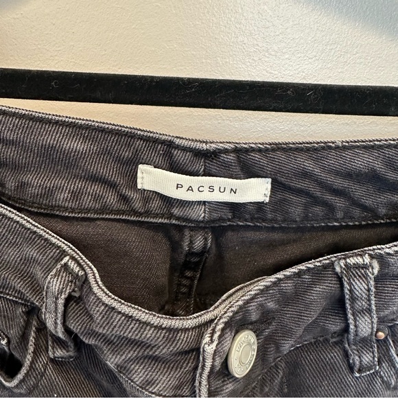 PacSun | Soft Black Mom Jean - Picture 3 of 6